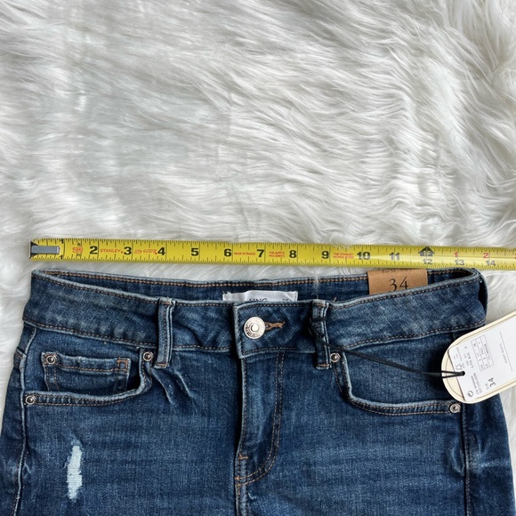 🆕 Mango Women's Vicky Blue Denim Shorts Size 2 Distressed Cuffed Hem - Picture 8 of 12